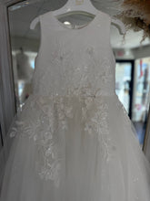 Z25002 PRINCESS DALIANA FLOWER GIRL/COMMUNION DRESS SIZE 6 & 7
