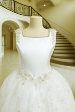 CHARLIE COUTURE Communion Dress - Christie Helene COMMUNION 2026 SAMPLE SIZE 7 IN STOCK